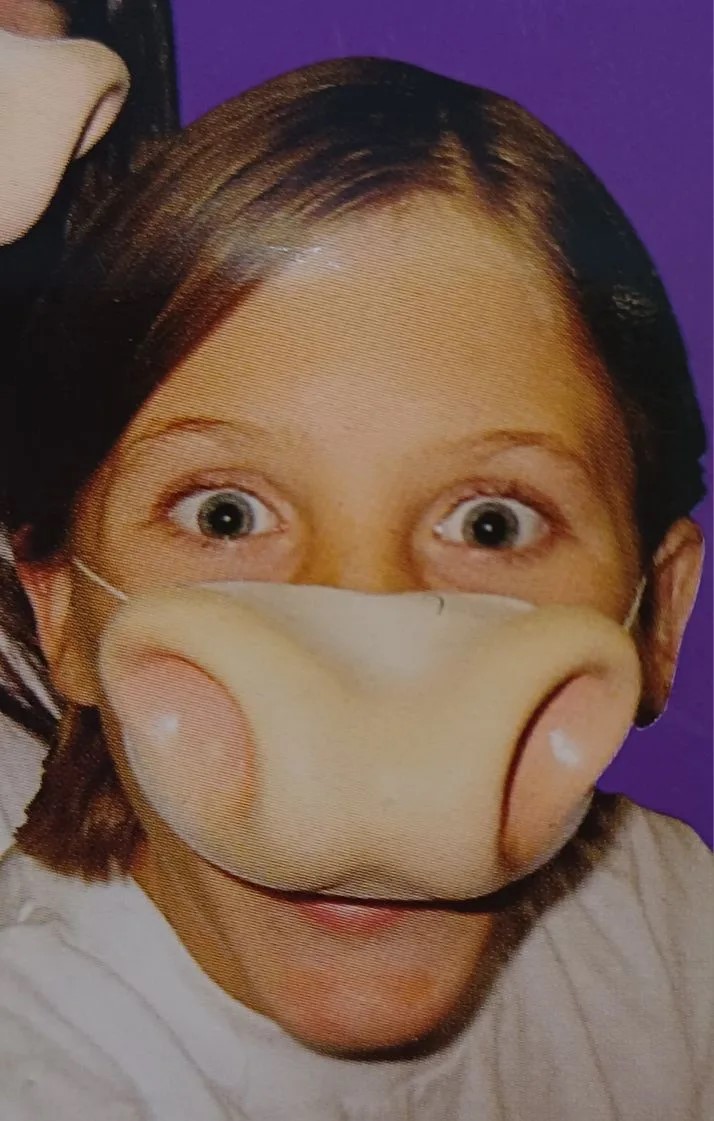 картинка Нос быка на резинке от магазина Одежда+