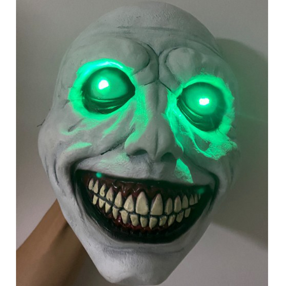 картинка Латексная маска демона «Улыбка» светящаяся от магазина Одежда+