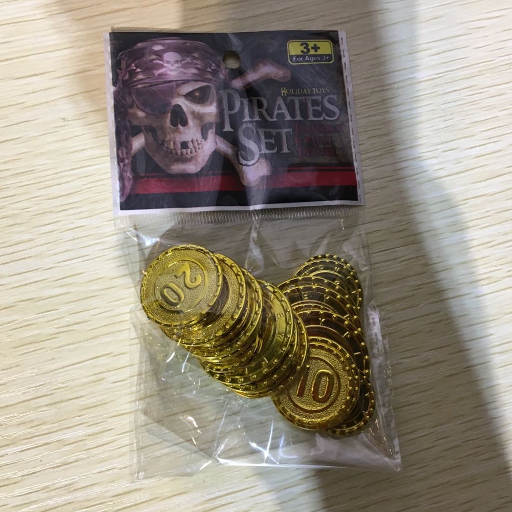 картинка Пиратские золотые монеты от магазина Одежда+