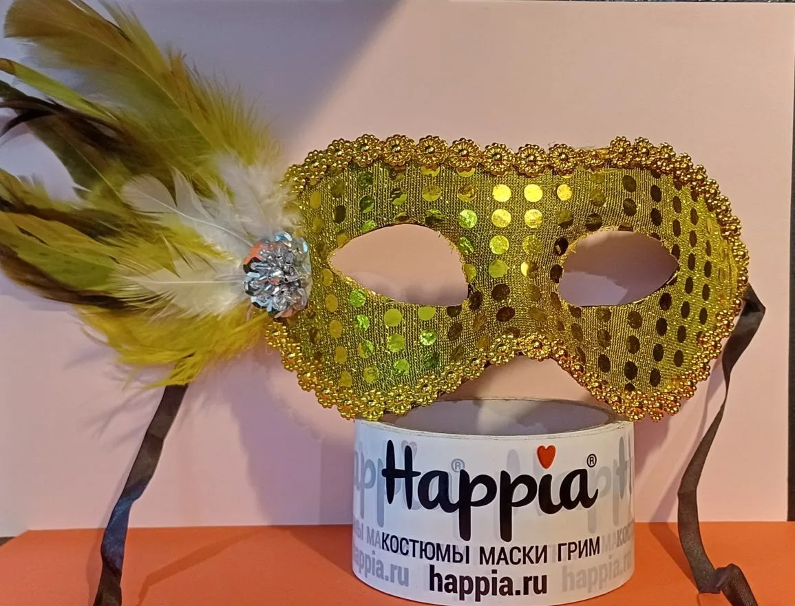 картинка Золотая венецианская маска с перьями от магазина Одежда+