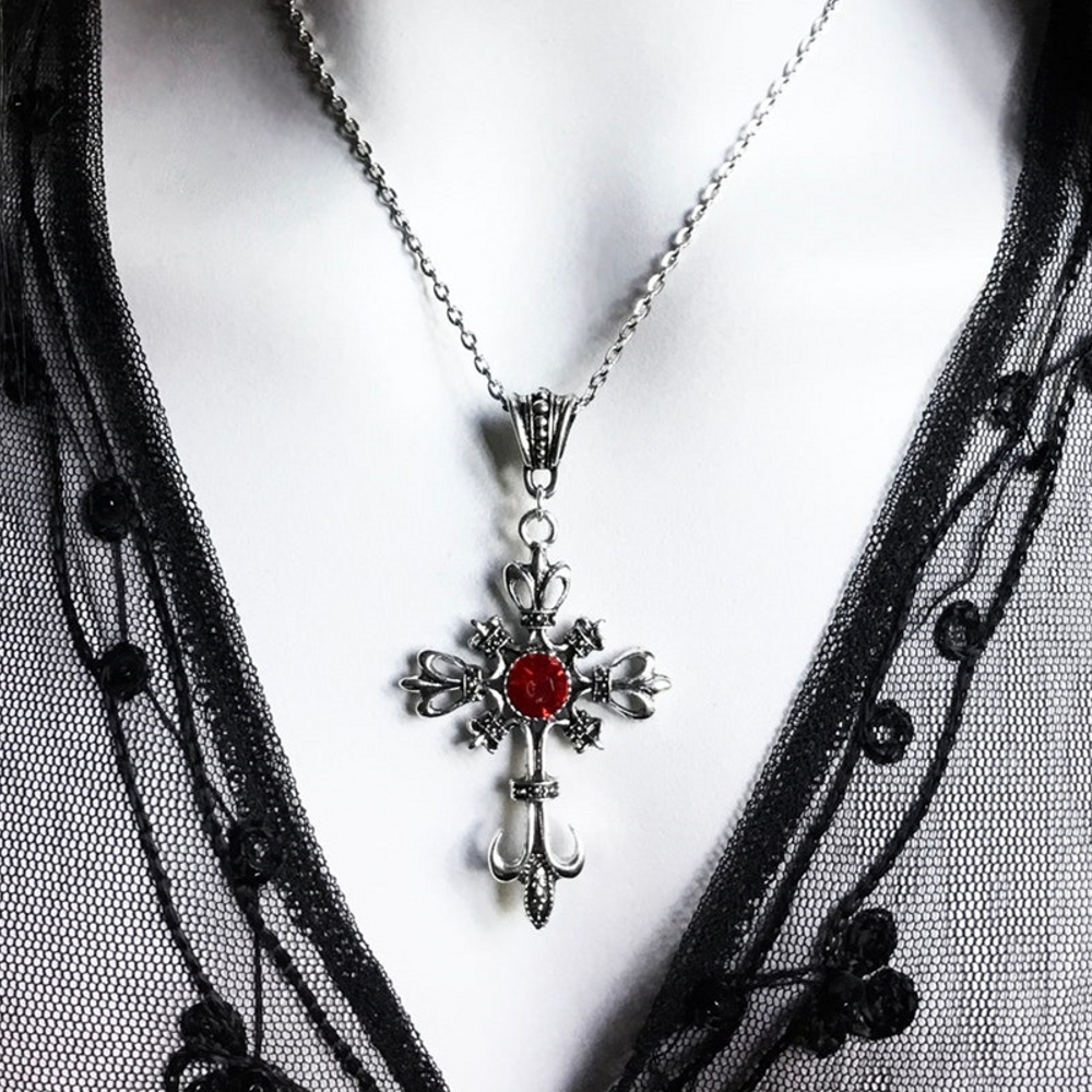 картинка Кулон «Королевский крест» на цепочке от магазина Одежда+