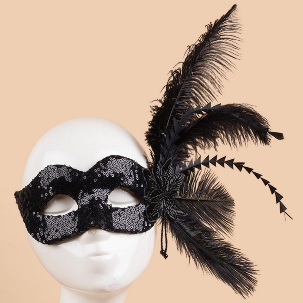 картинка Венецианская маска с пайетками и перьями от магазина Одежда+