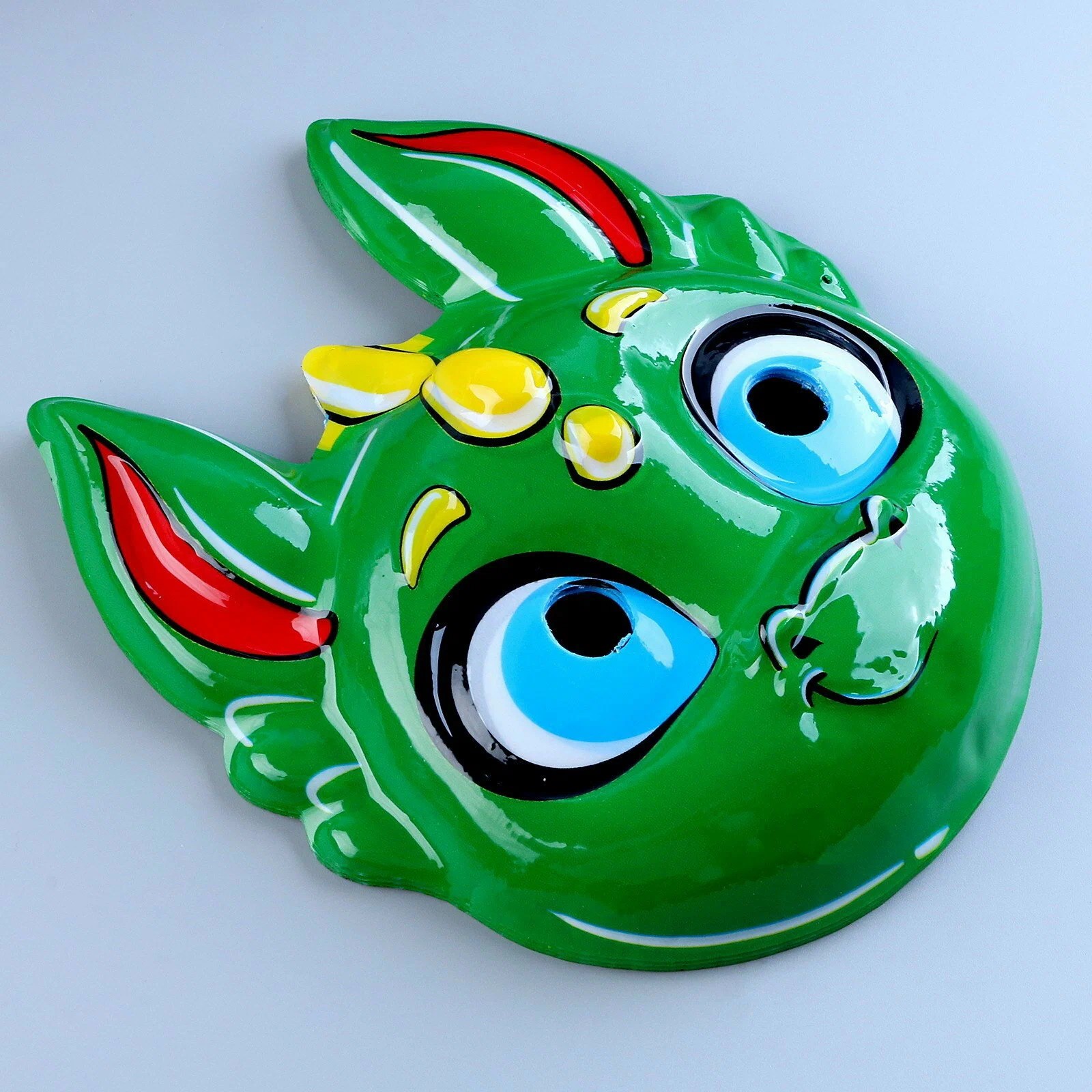 картинка Новогодняя маска зеленого дракона/змеи от магазина Одежда+