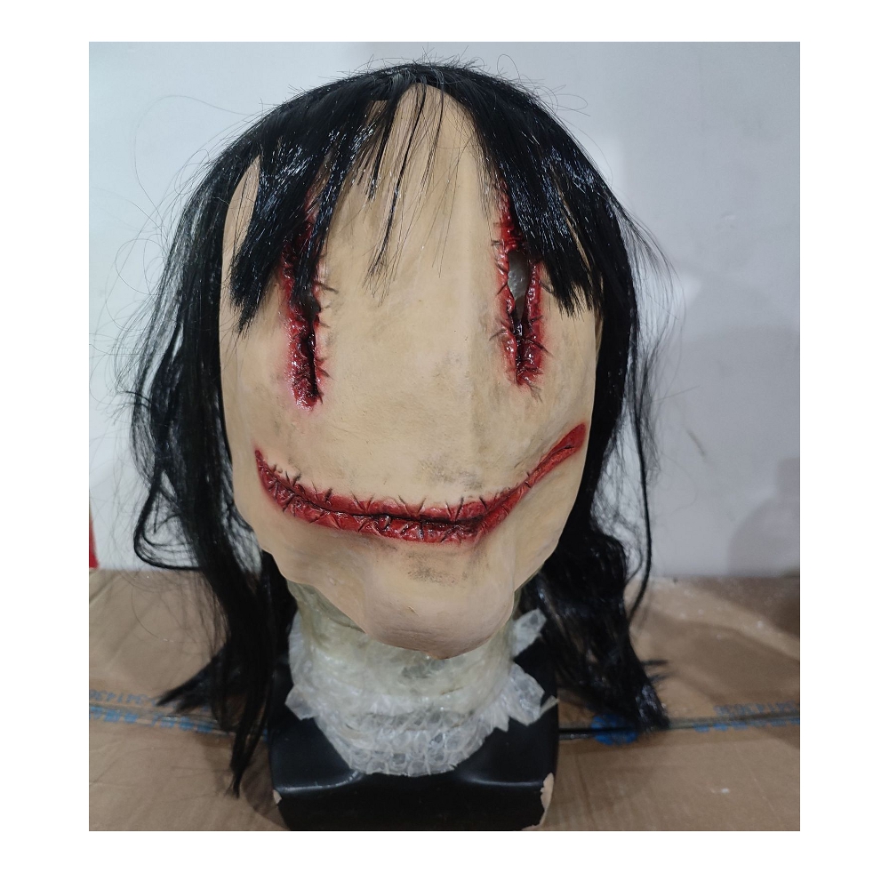 картинка Латексная маска «Кровавый смайл» с волосами от магазина Одежда+