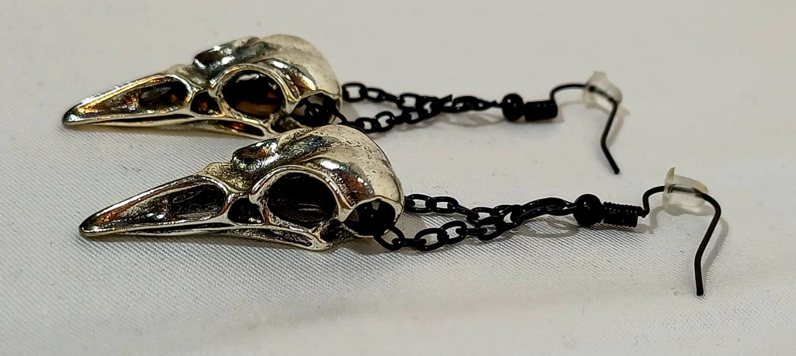 картинка Серьги «Череп ворона» от магазина Одежда+