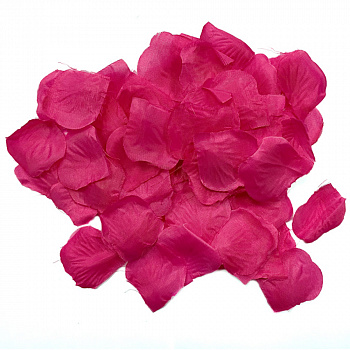 Розовые искусственные лепестки роз