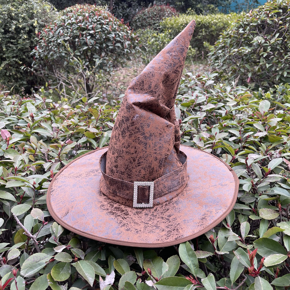 картинка Коричневая шляпа волшебника «Хогвартс» от магазина Одежда+