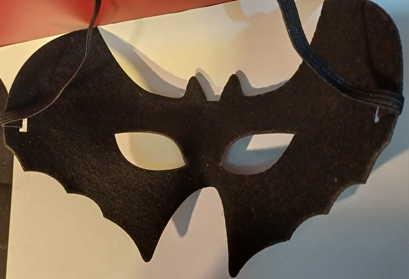 картинка Маска летучей мыши на резинке от магазина Одежда+