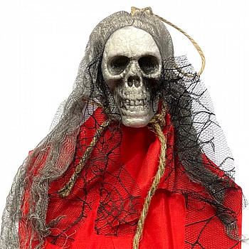 Подвесная кукла «Призрак» с черепами