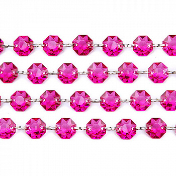 Розовая гирлянда с восьмигранными кристаллами