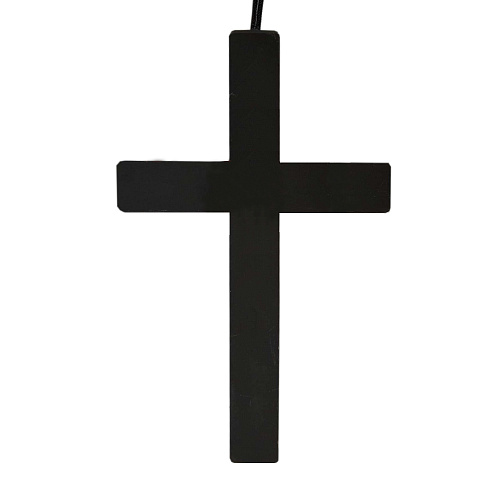 Черный крест священника